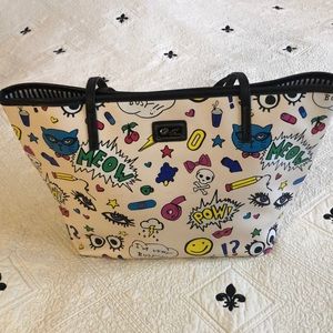 Fun LUV Betsey by Betsey Johnson graphic tote
